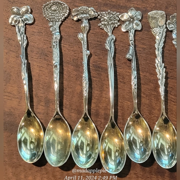 🚫SOLD🚫1885 Tiffany & Company Floral Motif Demitasse Spoon Collection Sterling - Picture 4 of 15